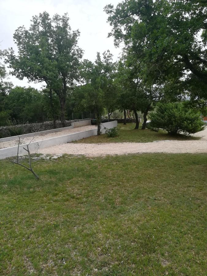Holiday Home Hrast Debeljak Εξωτερικό φωτογραφία